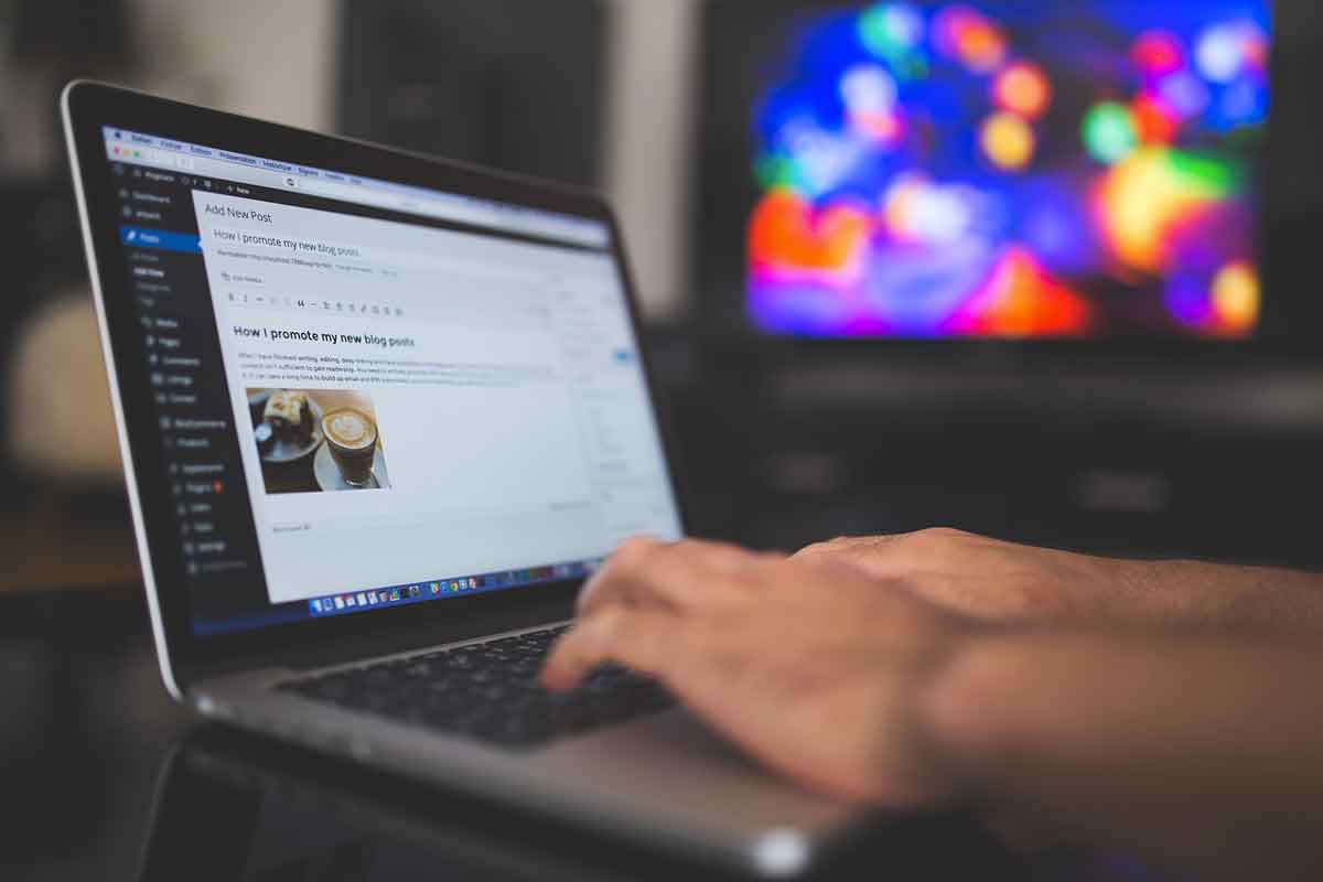 blog-hypnose-montpellier-ordinateur-article-hypnotherapeute-herault-hypnotiseur-en-ligne-hypnotherapie-a-distance-sommeil-maigrir-tabac-stress.jpg Blog hypnose montpellier - ordinateur article hypnothérapie herault 34, ecrit par un hypnotiseur en ligne, hypnose à distance pour arrêter de fumer, maigrir, dormir, stress